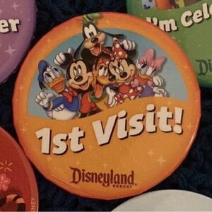Disney “1st Visit” button